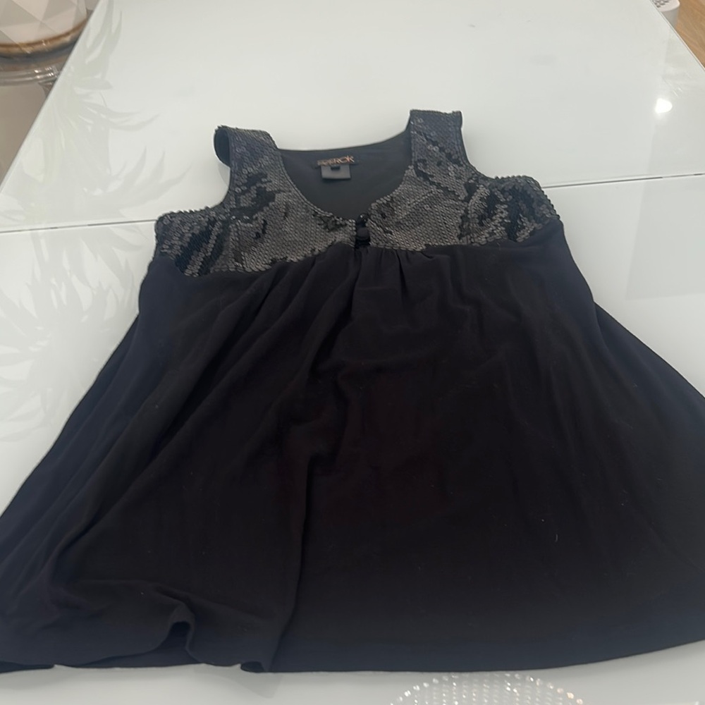 LaRok Black and Gray Top